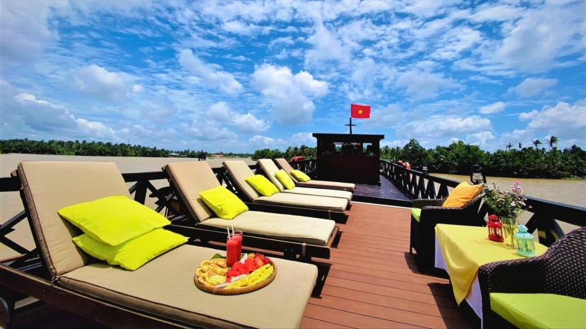 Mango Charter Cruise 2 Days: Ben Tre - Phong Nam - Con Oc - Mo Cay